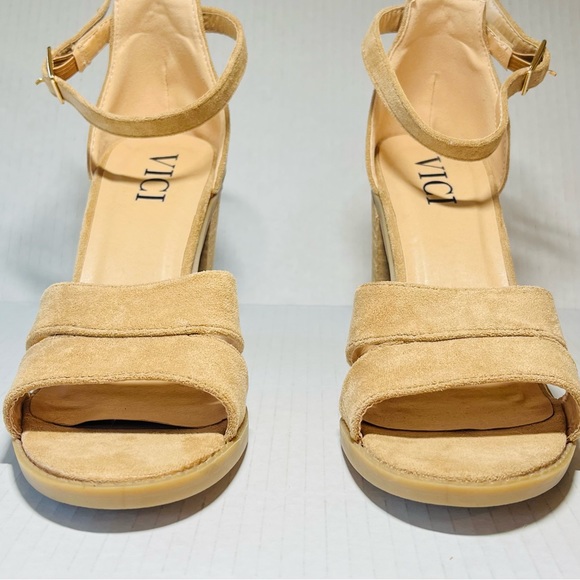 Retro Y2K Style Chunky Platform Block Heels - Picture 7 of 12